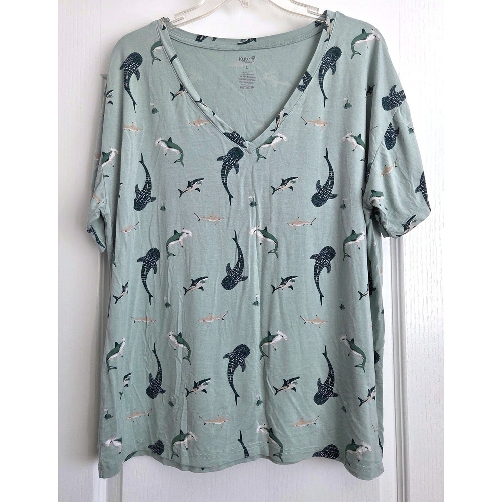 Kyte Baby Shark Print V-Neck Bamboo Rayon Sage Green T-shirt Sz L Animal Novelty